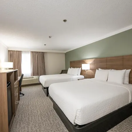 Quality Inn & Suites Whitehorse Exterior photo